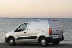 Пежо Партнер VU Фургон / Peugeot Partner VU Fourgon